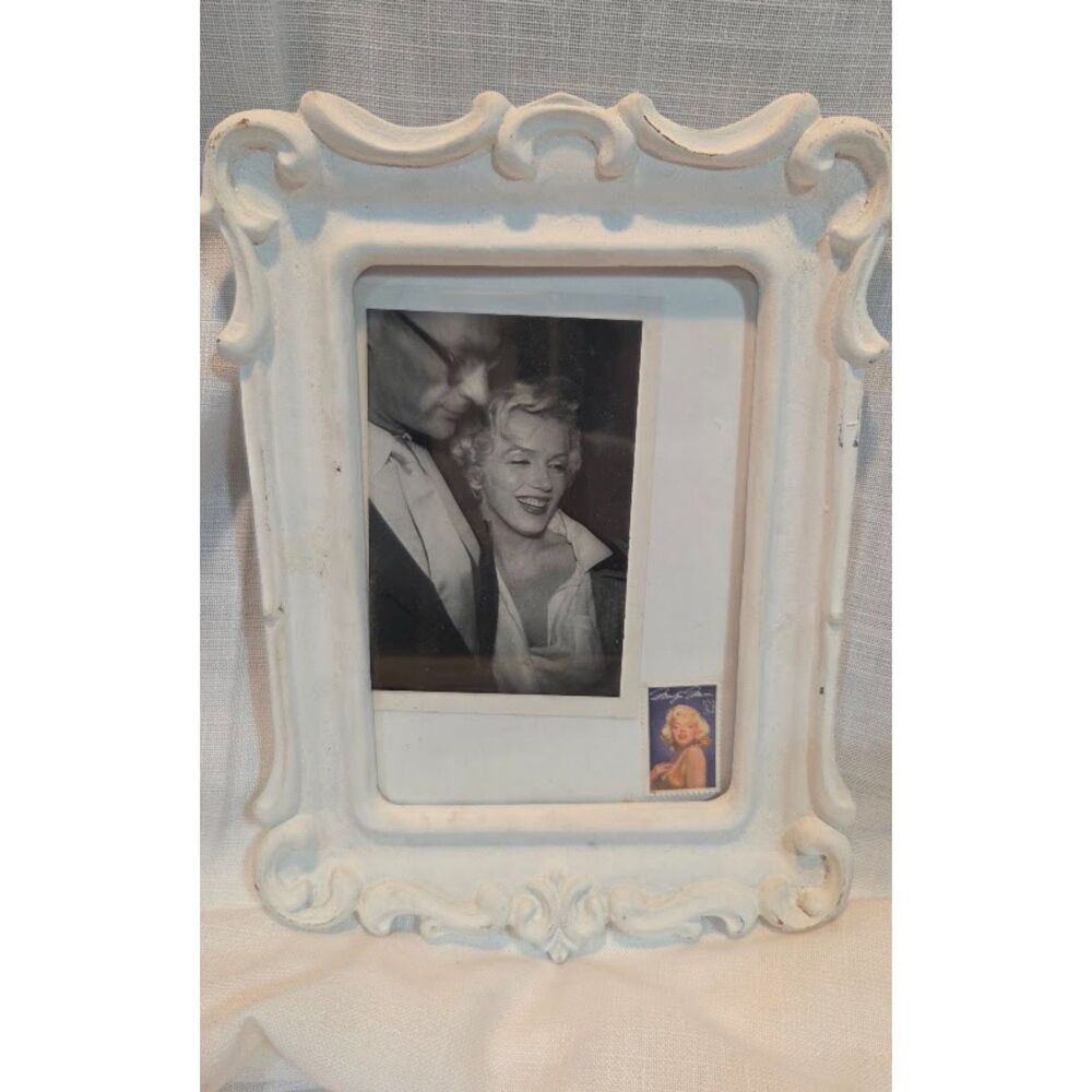 Marilyn Monroe Framed Photo 1995 32 Cent Postage Stamp Ornate White Frame